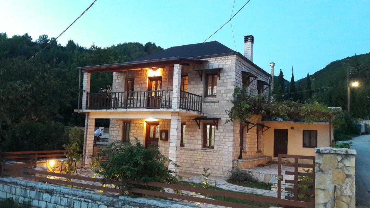 Maison d'hôtes To Archontiko Tis Nikis à Ioannina Extérieur photo