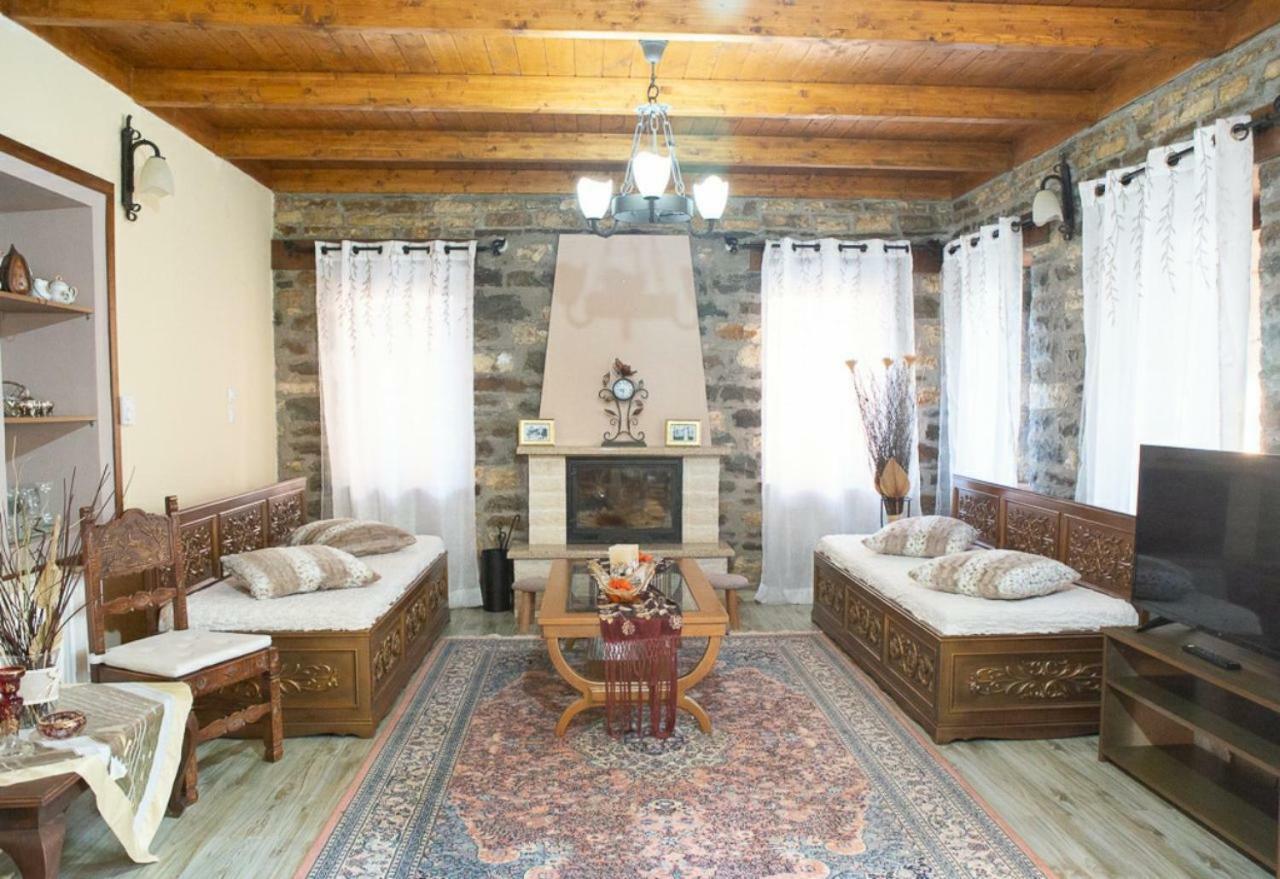 Maison d'hôtes To Archontiko Tis Nikis à Ioannina Extérieur photo